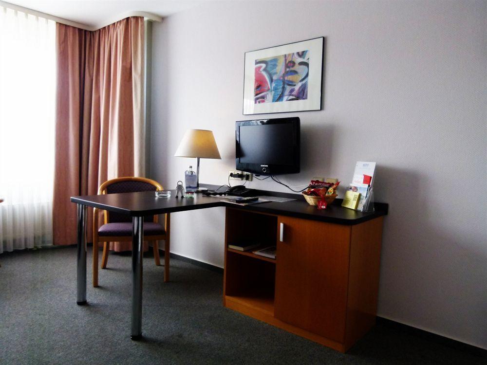 Akzent Hotel Torgauer Hof Sindelfingen Extérieur photo
