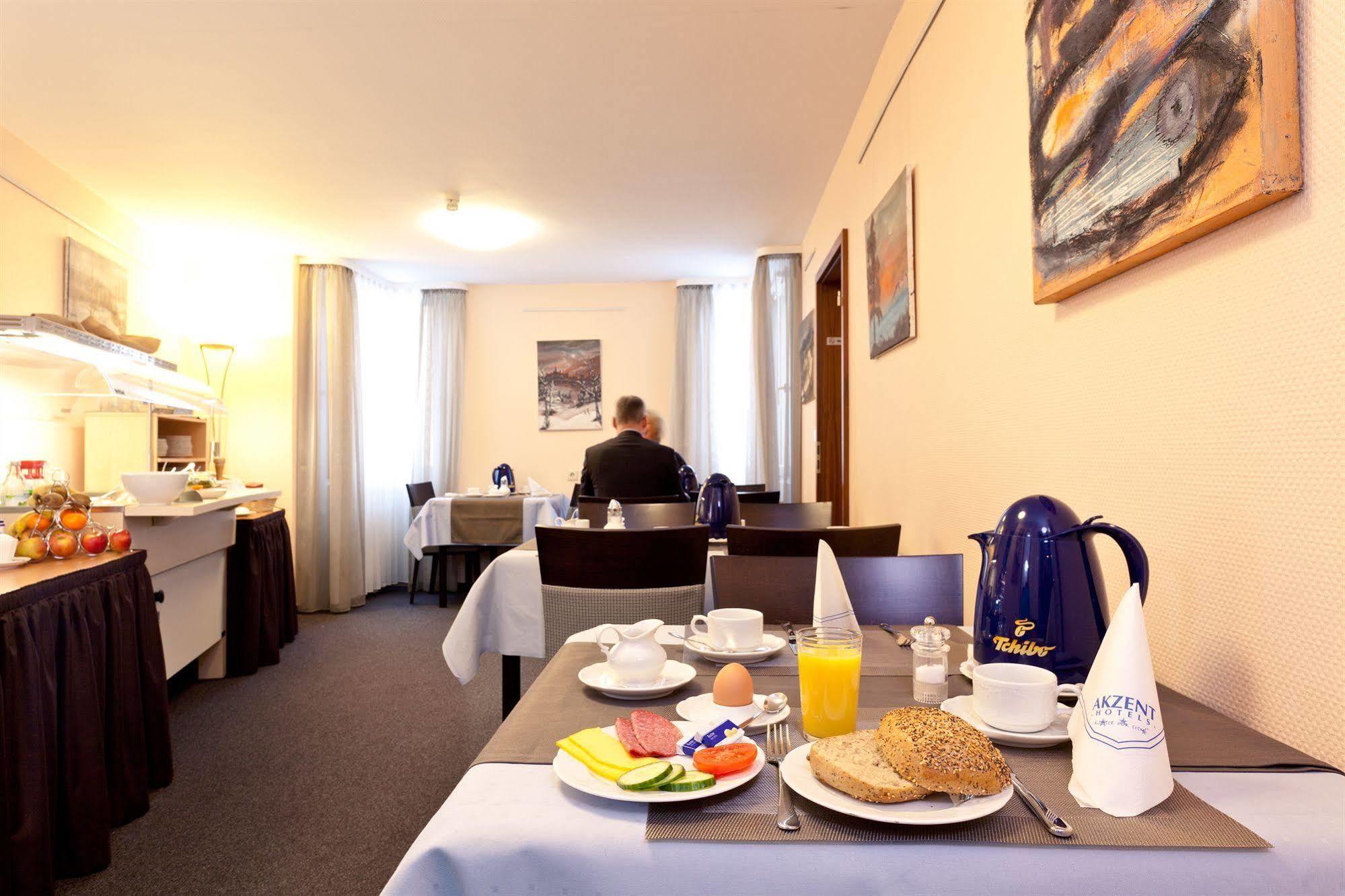 Akzent Hotel Torgauer Hof Sindelfingen Extérieur photo